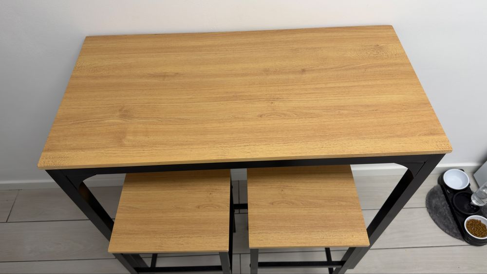 Conjunto de mesa bar e 2 bancos