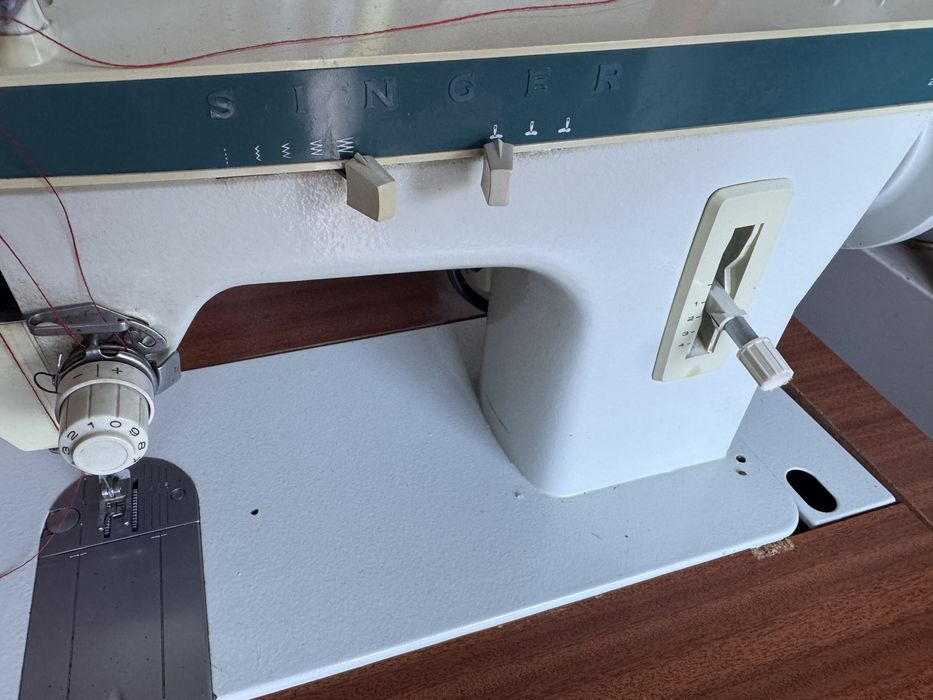 Maquina costura singer