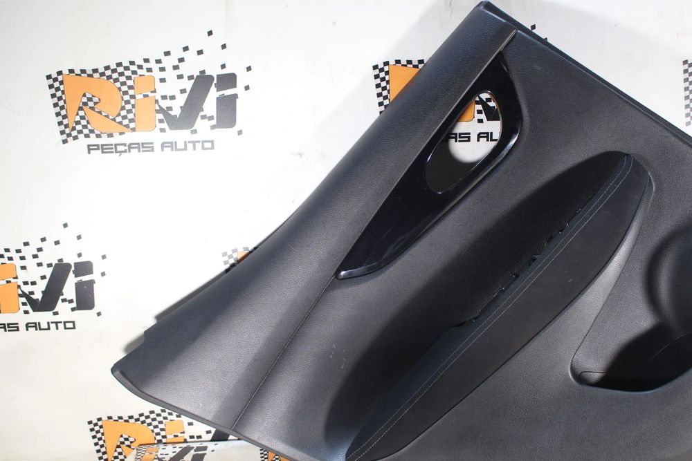 Forra porta / quartela trás esquerda NISSAN Qashqai II (J11)
