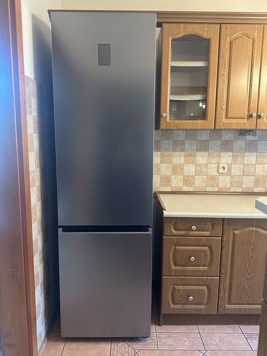 Lodówka Samsung RB38C776CS9/EF AI No Frost 203 cm – stan bardzo dobry