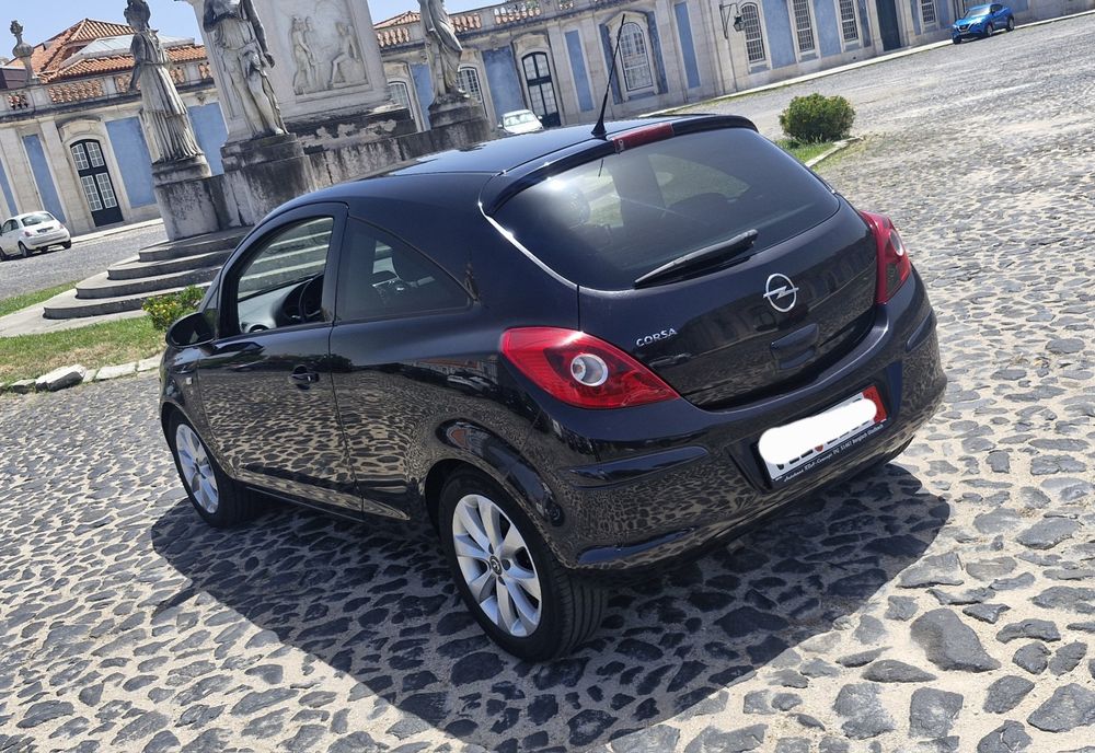 Opel corsa d 1.4 2010 Gasoline