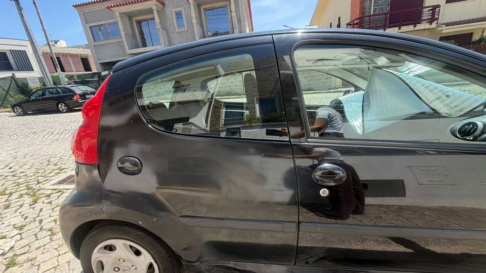 Peugeot 107 a gasolina nacional