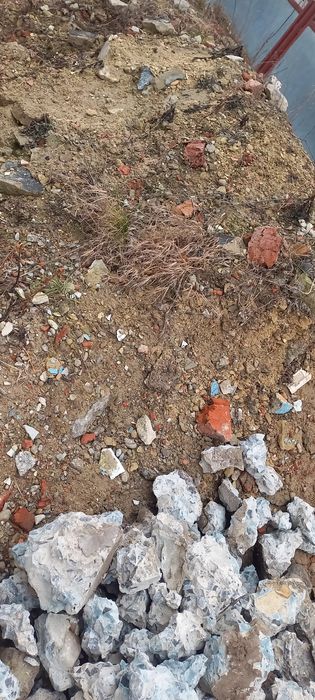 Будівельне сміття на підсипку безкоштовно.