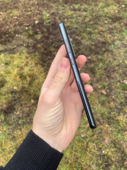 Xiaomi 8 pro 6/128Gb NFC Игровой!