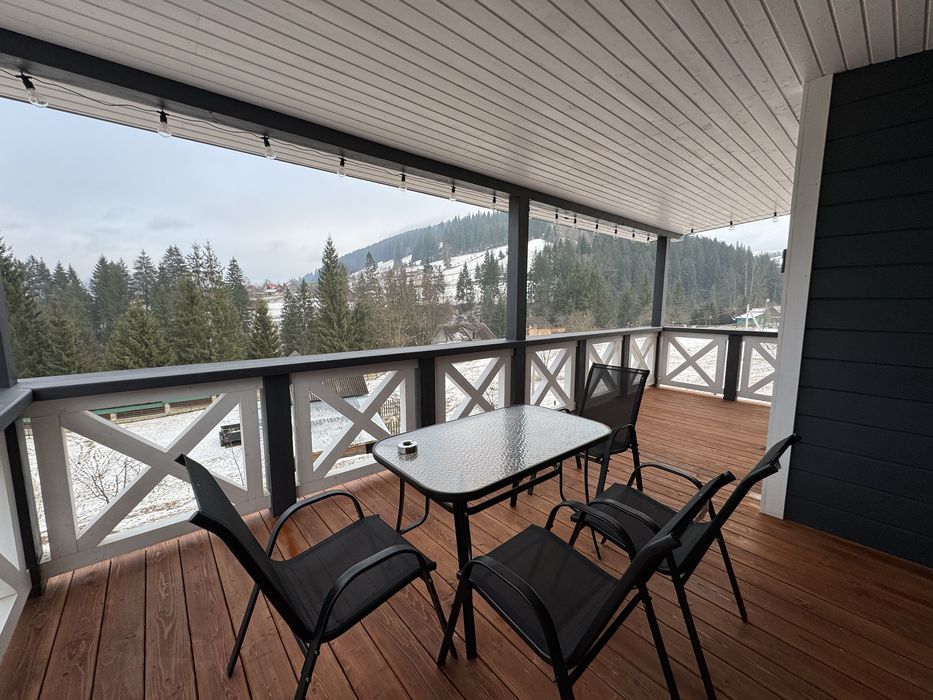 Здаються два новенькі будинки з усіма умовами, з чудовим краєвидом.