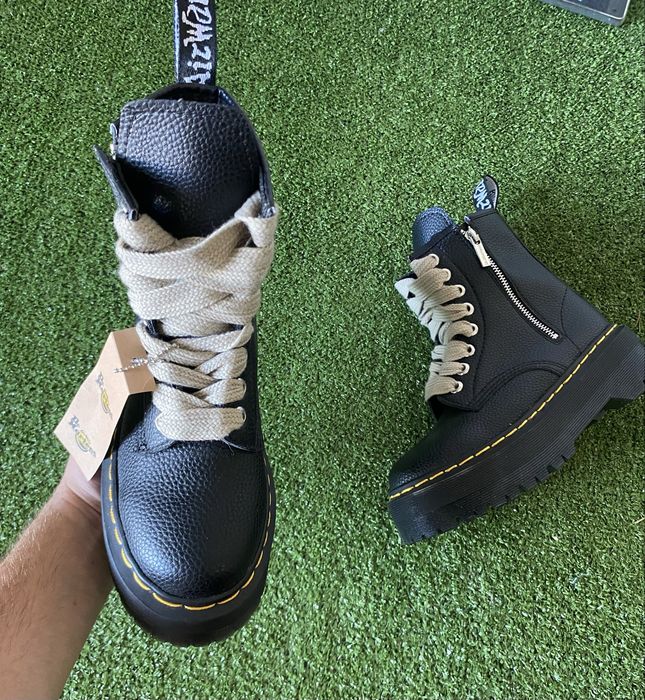 Высокие ботинки Dr. Martens