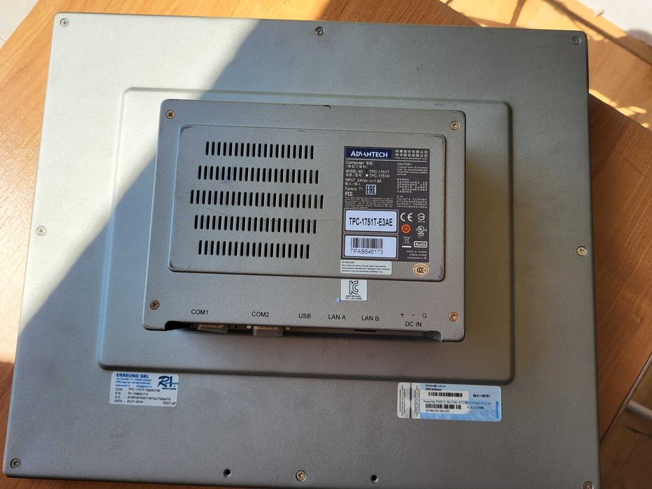 Komputer przemysłowy TPC-1751T