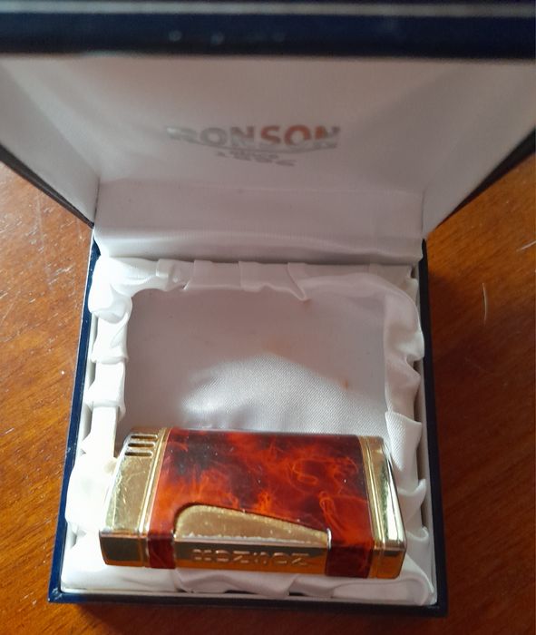 Isqueiro Castanho  Ronson