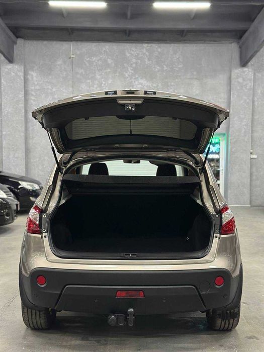 Продам NISSAN QASHQAI 2011 року