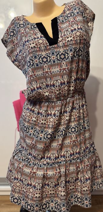 Letnia sukienka w rozmiarze 38