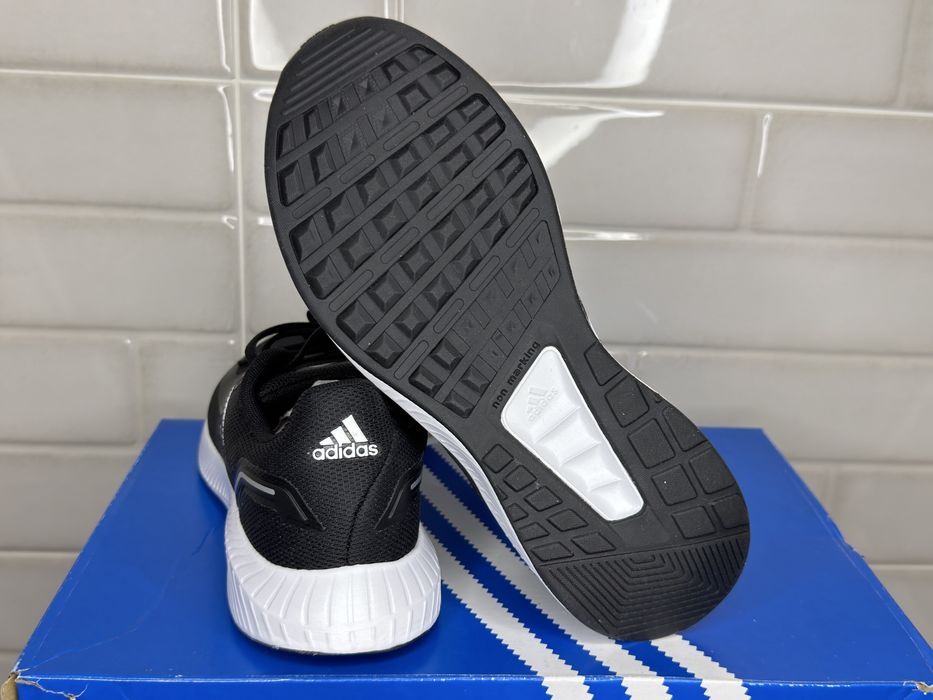 Оригінальні кросівки Adidas Runfalcon 2.0