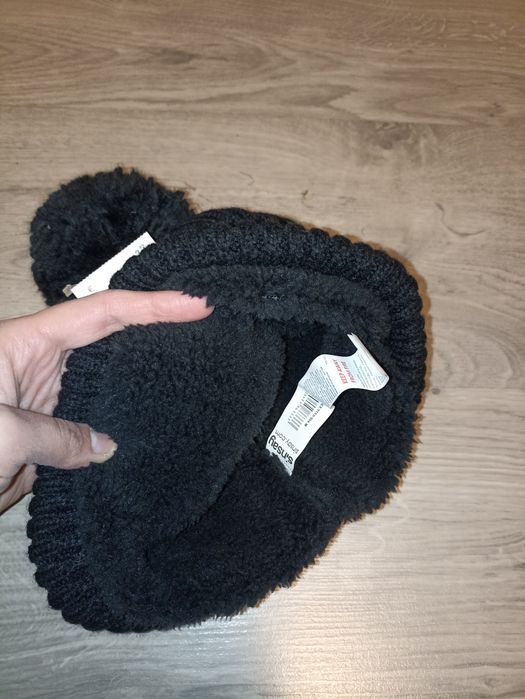 Нова тепла шапка на хлопчика