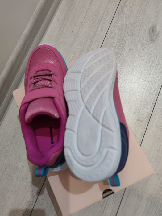 Sneakersy dziewczęce/ buty sportowe 34 nowe