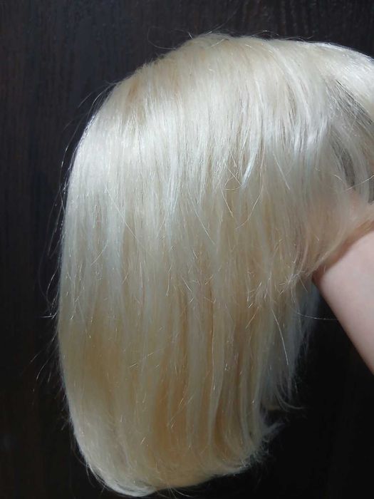 продам парик каре светлый