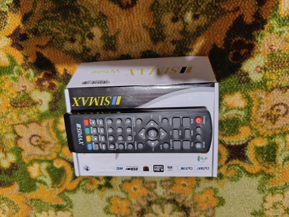 Цифровий тюнер Т2 Simax White