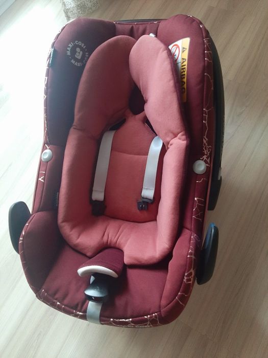 Fotelik samochodowy, nosidełko Maxi Cosi Pebble Plus 0-13kg