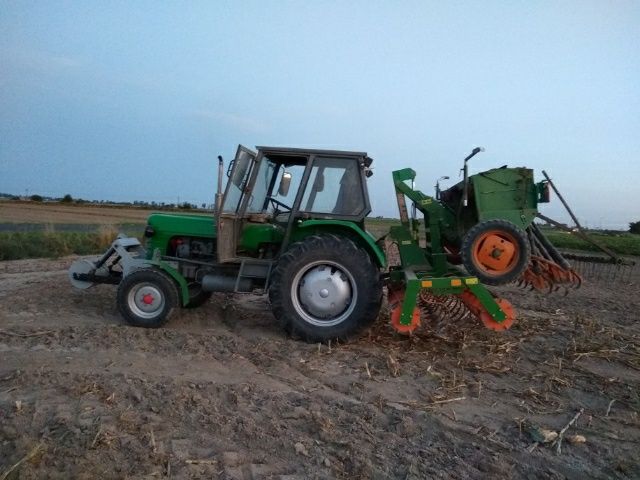 Agregat uprawowo-siewny