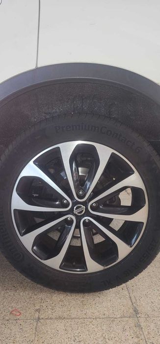 SUV 7 lugares Nissan