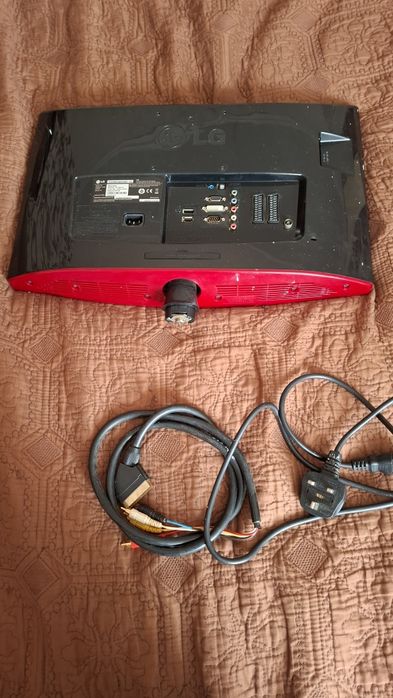 Продам монітор LG Flatron підійде для ремонту або деталей