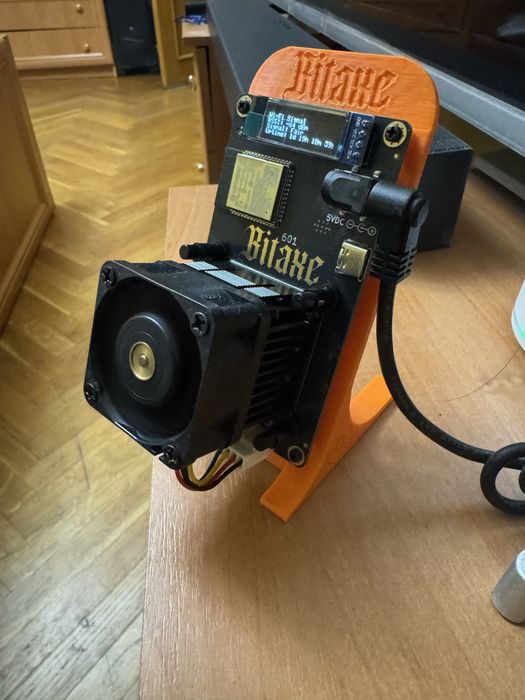 Asic Bitaxe Gamma 601 1.2Th/s чіп як в Antminer S21+ Pro XP BM1370