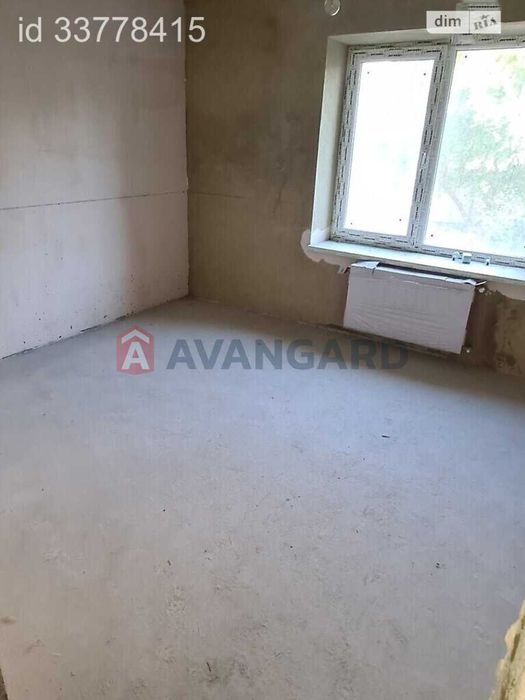 Продам квартиру Академіка Ющенка 5