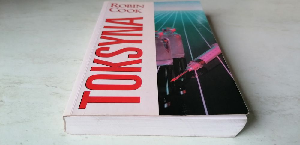 "Toksyna" Robin Cook książka thriller medyczny