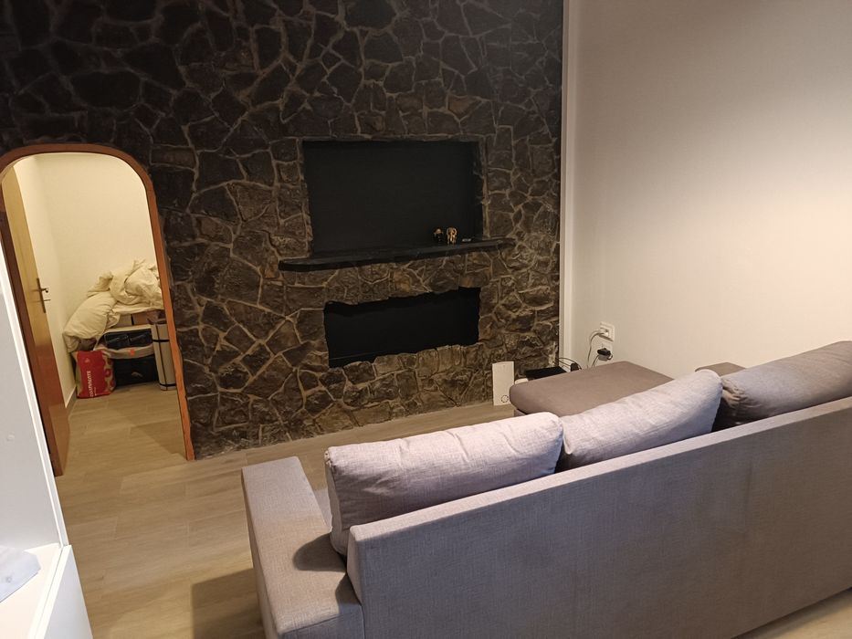 Quarto para arrendar em Agualva