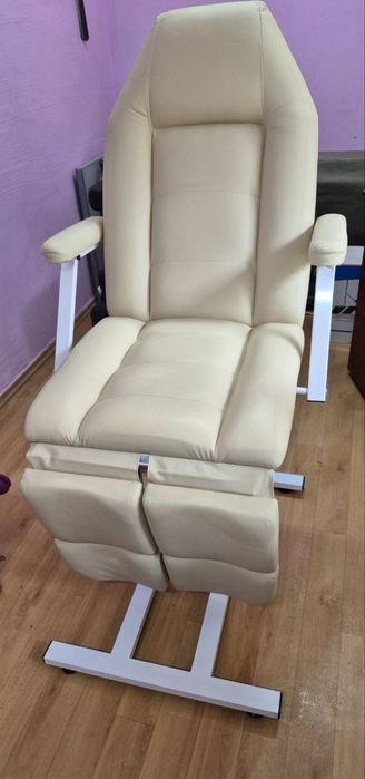 Крісло педикюрне в ідеальному стані