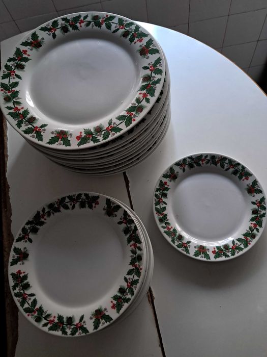 Pratos de refeição e de sobremesa