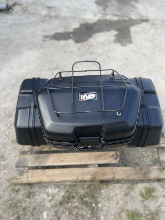 Кофри 3шт  givi Honda cbr1100хх  і рамка під них