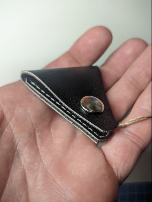 Брелок чехол для медиатора.