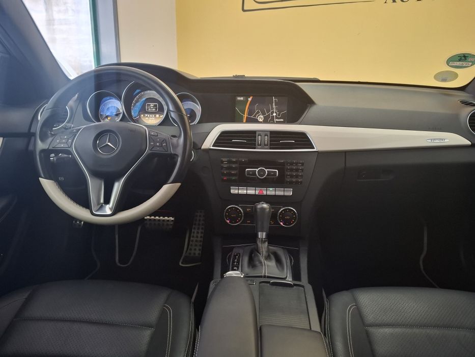 Mercedes-Benz C220 D AMG EDITION1