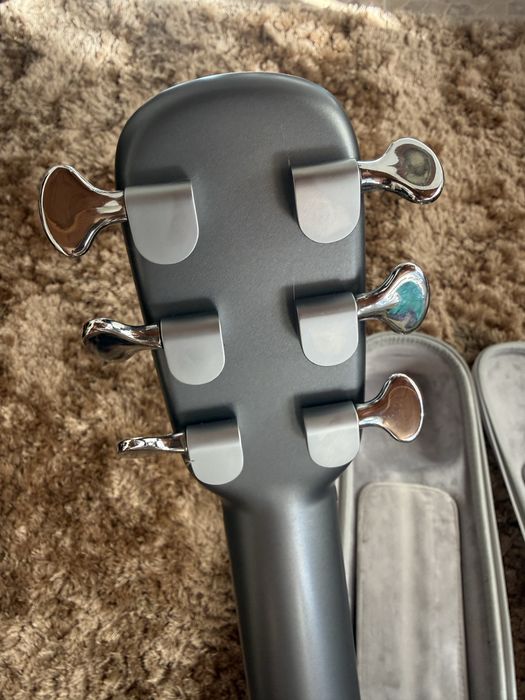 Guitarra Lava Me 3 { 38 )