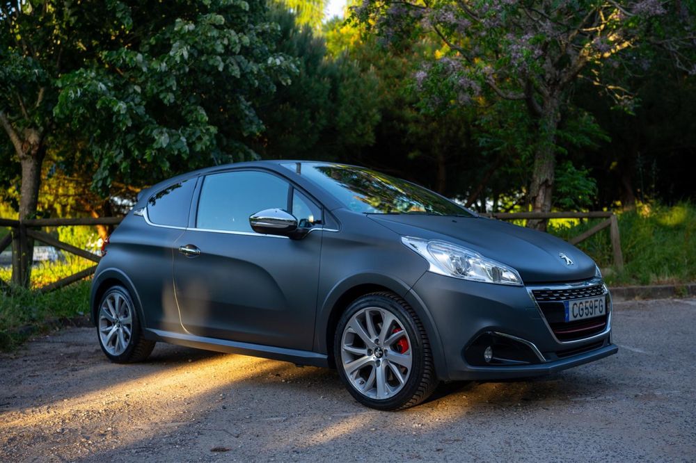 Peugeot 208 GTi THP 208