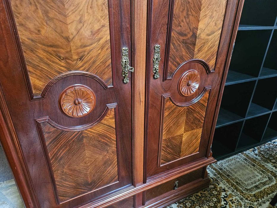 Roupeiro de duas portas - óptimo estado geral