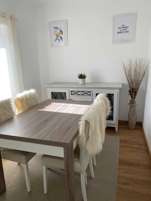Mesa de refeição extensível