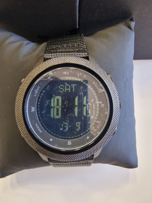 North edge apache-46 relógio digital.