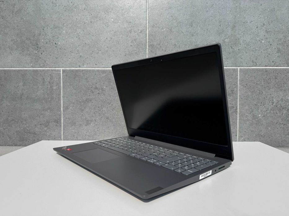 Ноутбук Lenovo V15-ADA/Ryzen 5 3500U/8Gb DDR4/256Gb/15.6" IPS/Гарантія