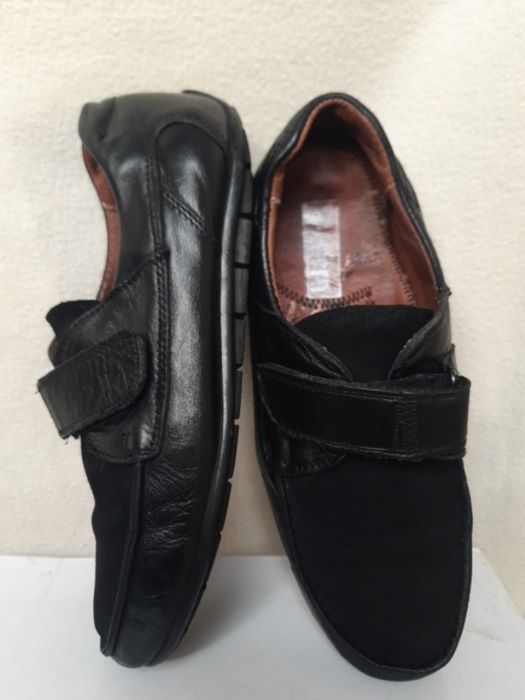 Мокасини ,туфлі ,натуральна шкіра ,34-35р /22см.устілка.