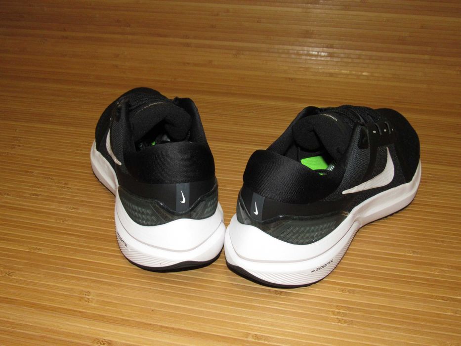 Кросівки мега розміру Nike AIR ZOOM VOMERO 16; EUR-51,5; ус-ка: 34,5см