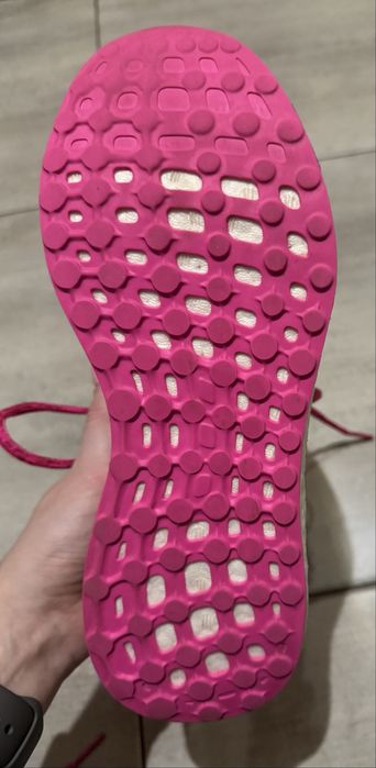 Кросівки adidas жіночі