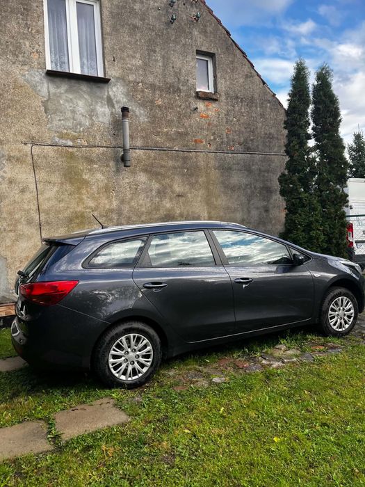 Kia ceed 2 1.6 CRDI 2012 (Uszkodzony)