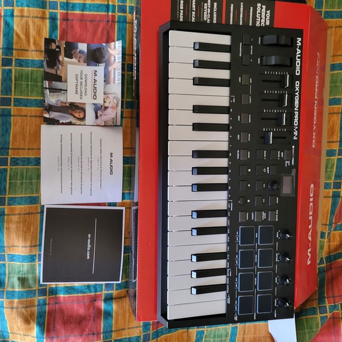M-audio oxygen pro mini 32 teclas (teclado midi)