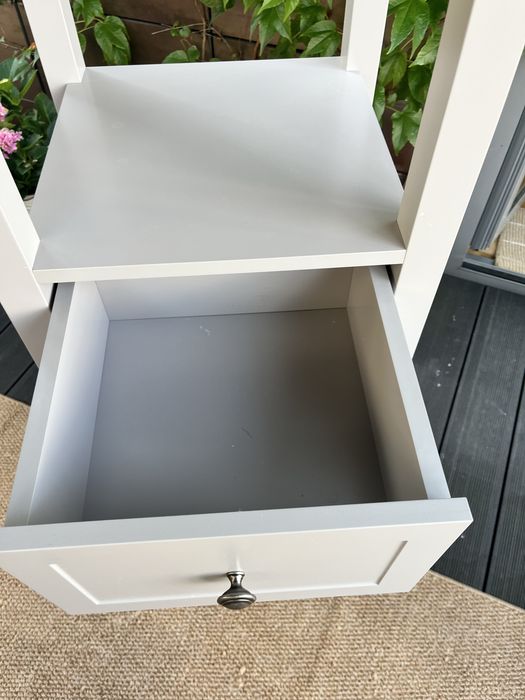 Szara szafka łazienkowa Castorama 40x120