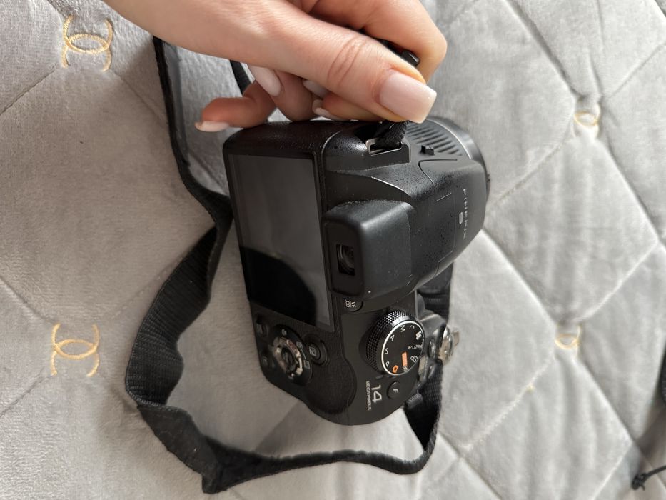 Фотоапарат FUJIFILM  FinePix S3200