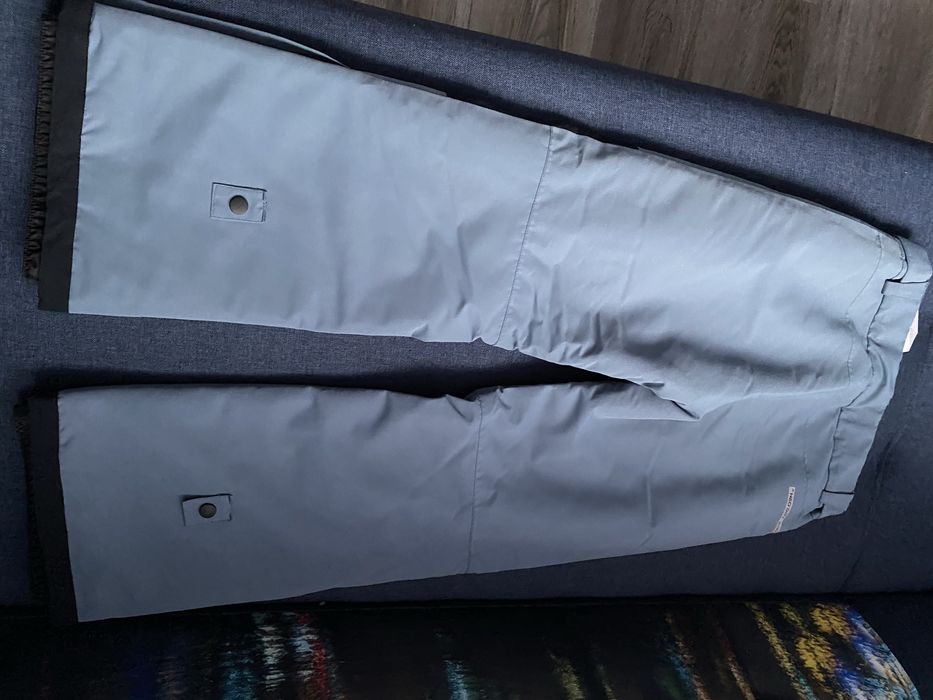 Spodnie snowbordowe 140 szare