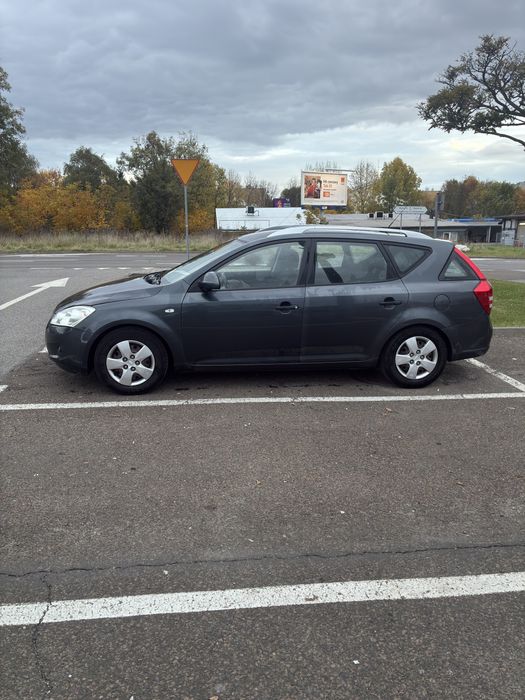Kia Ceed 1.4 2008 + GAZ
