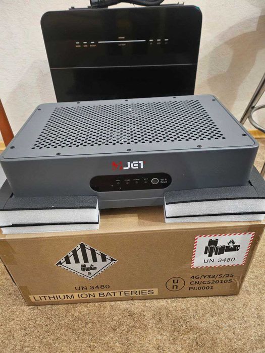 Зарядная станция GreenArk Pro 2400W от JET Energy LiFePO4  2560W*h 5квт 10 квт