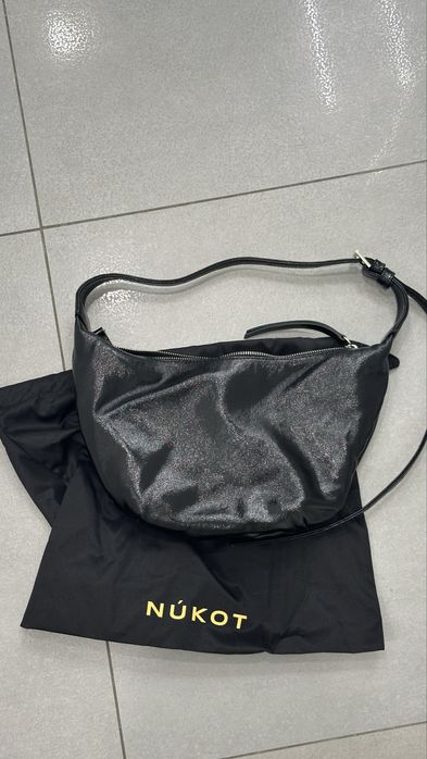 Шкіряна сумка- хобо від бренду Nukot