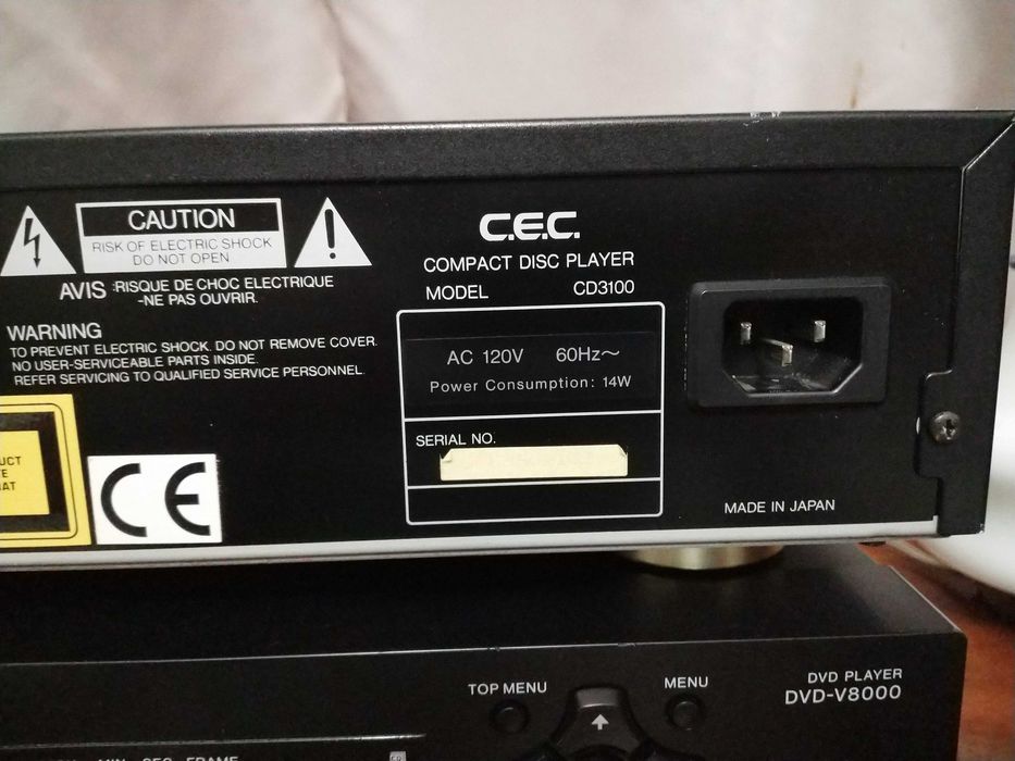 CEC DV3100 СД програвач / плеєр
